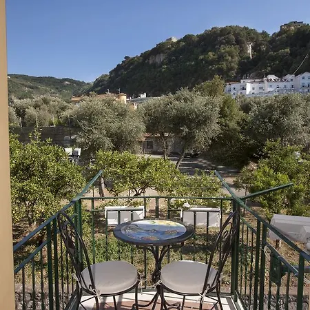 Golfo Delle Sirene Frühstückspension 4*