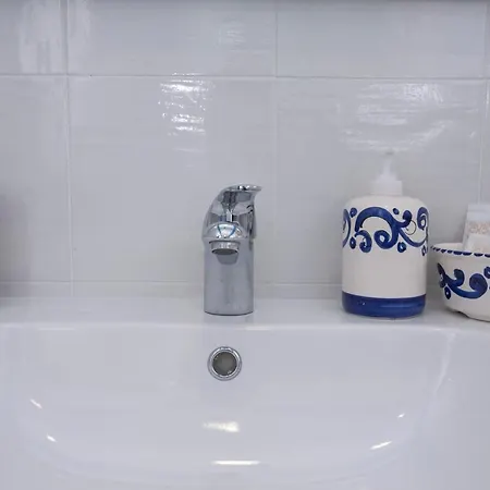 לינה וארוחת בוקר Golfo Delle Sirene סורנטו