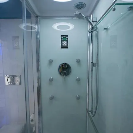 Golfo Delle Sirene לינה וארוחת בוקר 4*