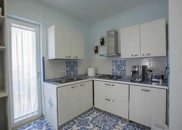 Golfo Delle Sirene Bed & Breakfast 4*
